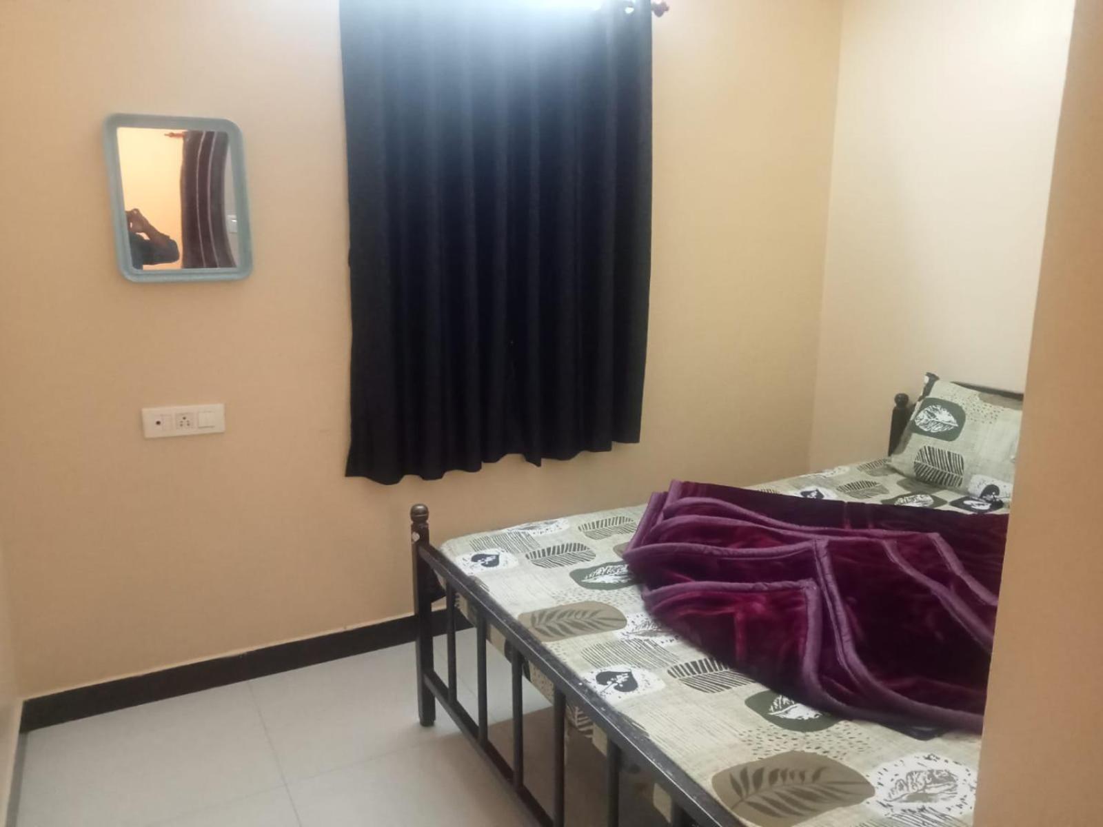 Hrs Budget Rooms Udagamandalam Exterior photo